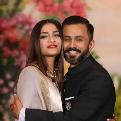 5 Momen paling disorot di pernikahan Sonam Kapoor &amp; Anand Ahuja