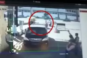 Ini potongan rekaman momen saat bom meledak di Polrestabes Surabaya