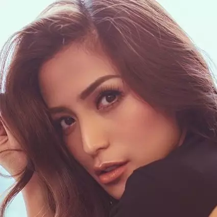 10 Fashion item Jessica Iskandar ini harganya di bawah Rp 500 ribu