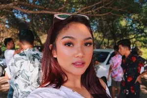 Pemotretan jadi atlet bulutangkis serba pink, Marion Jola tuai pujian