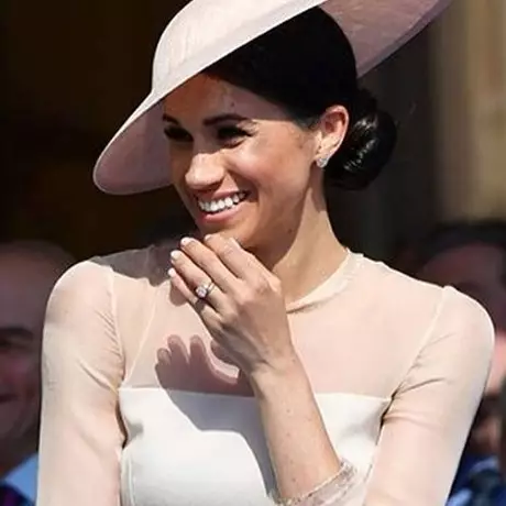 Samantha, penasihat Ratu yang khusus latih Meghan etika kerajaan