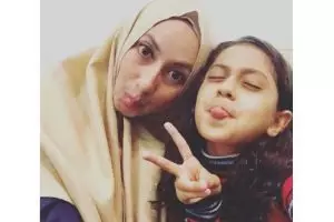 10 Pesona Avi Basalamah, si cantik istri Ramzi yang jarang terekspos