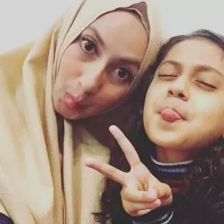 10 Pesona Avi Basalamah, si cantik istri Ramzi yang jarang terekspos