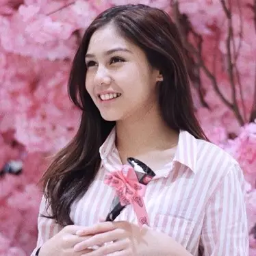 Potong rambut super pendek, penampilan Vanesha Prescilla buat pangling