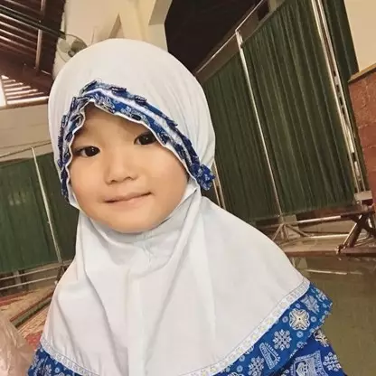 Selfie bareng Ayu Ting Ting, Bilqis disebut lebih mirip Enji