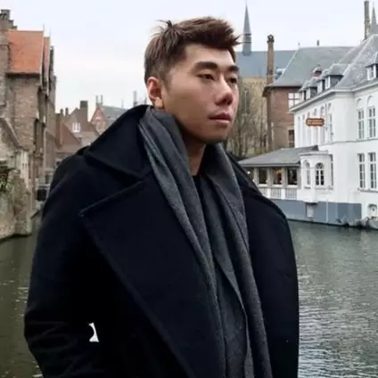 5 Seleb ini rayakan Waisak, pesannya bikin damai