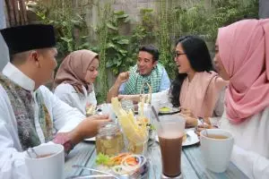Kamu teman seperti apa saat bukber? Ketahuan lho lewat 7 soal ini