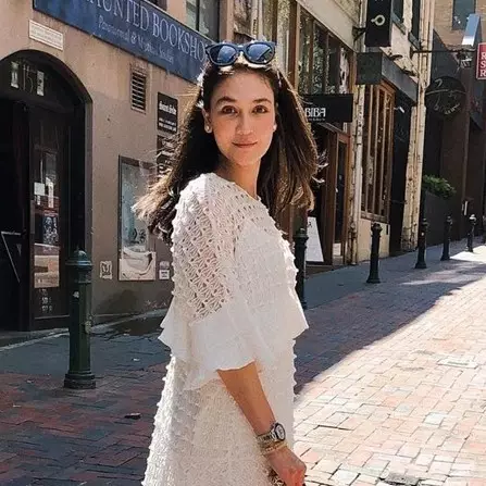 Unggah foto masa kecil, Luna Maya dibilang mirip anak Ringgo Agus