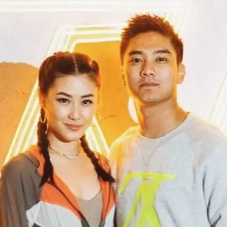 Biar punya badan kuat, ini aksi Boy William minum darah ular kobra