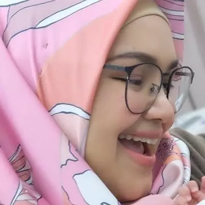 Momen Siti Nurhaliza ajak bayinya syuting perdana, saling kooperatif