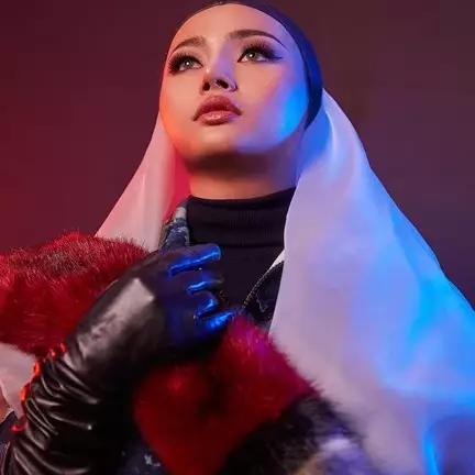 7 Perubahan gaya Barbie Larasati, mantan pacar Vicky Prasetyo