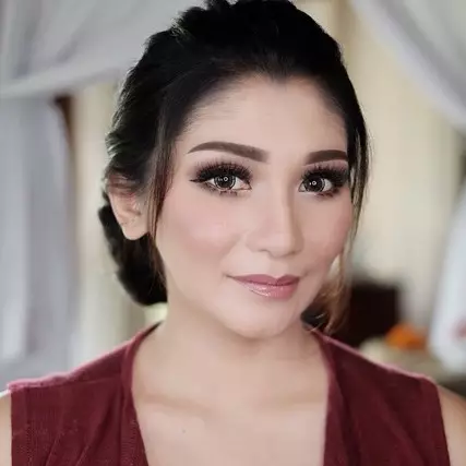 4 Momen seru Baby Margaretha beri susu anak kambing