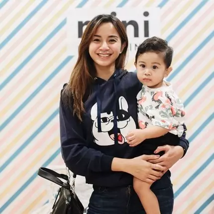 Resmi bercerai, 4 seleb ini jalani momen Lebaran sebagai single parent