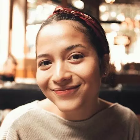 Aura cantiknya terpancar saat hamil, Putri Marino tuai pujian selangit