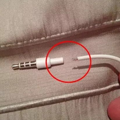 8 Momen nyebelin ini dijamin bikin kamu menarik napas kesal