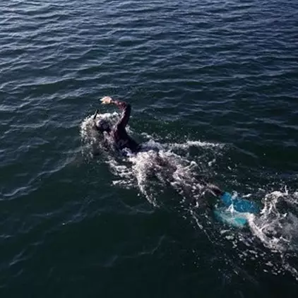 10 Aksi perenang Ben Lecomte seberangi Samudera Pasifik sejauh 8000 km