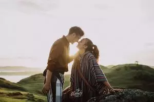 Dimas Anggara dan Nadine pamer kemesraan lagi, ini 7 pose intimnya