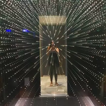 10 Desain lift keren ini bikin pengen naik dan turun berlantai-lantai