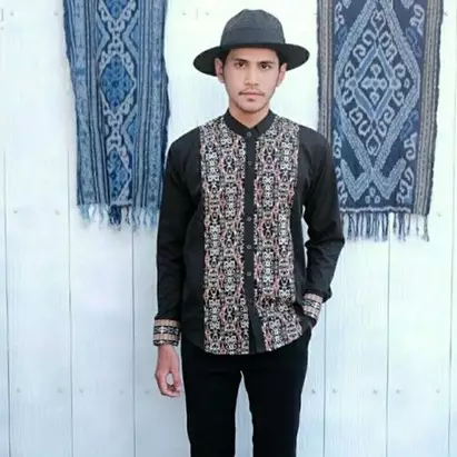 7 Fashion item pria yang bisa bikin outfit Lebaran kamu makin kece