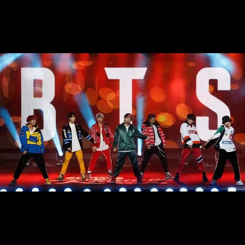 Dari predebut sampai kini mendunia, ini 10 momen kekompakan member BTS