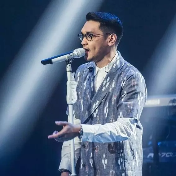 Pesona Afgan di atas panggung, penampilannya di XSpace ditunggu-tunggu