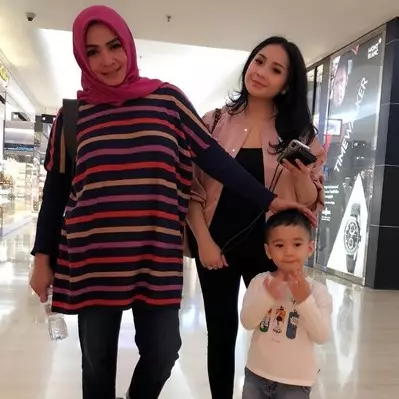 Nagita usili Rafathar saat tidur, begini reaksi marah Mama Rieta