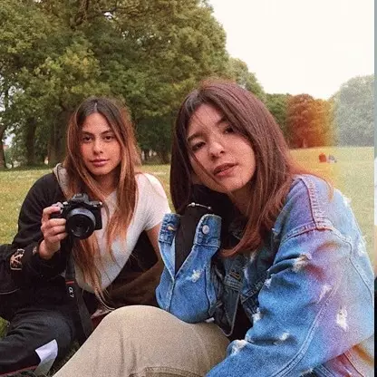 10 Potret kompak Valerie Thomas dan Shaloom, gayanya bikin susah kedip