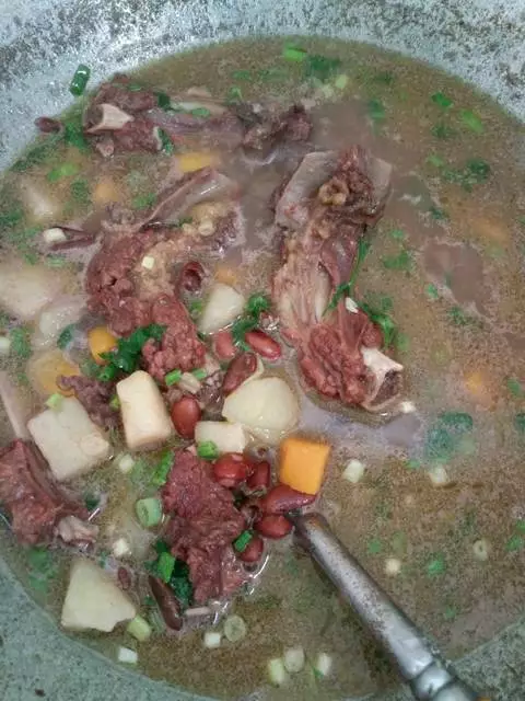 Resep mudah bikin sup brenebon, kuliner asal Manado yang gurih 