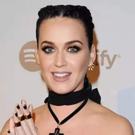 Dapat hadiah dari fans Indonesia, begini reaksi Katy Perry