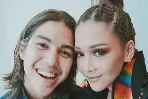 El unggah foto masih kecil, wajah Maia Estianty malah jadi sorotan 