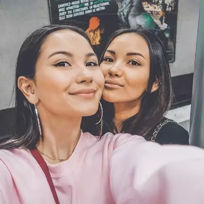 10 Pesona eksotis Alexandra Daguise, kakak Alyssa kekasih Al Ghazali