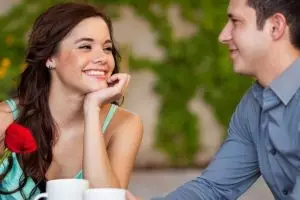 6 Hal yang perlu kamu lakukan biar kencan pertama nggak garing