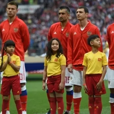 Bocah Indonesia tampil di pembukaan Piala Dunia, ini 6 potret aksinya