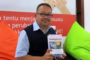 Guru Besar UI ini kembali dinobatkan sebagai guru manajemen dunia, wow