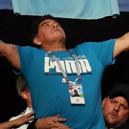 Acungkan aksi jari tengah, ternyata ini sasaran Maradona