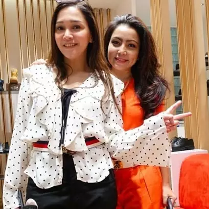 Vakum di dunia hiburan, ini 6 bukti Mayangsari tetap eksis