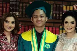 Azriel ulang tahun, ini beda postingan ucapan dari KD & Ashanty