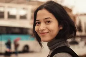 Ini potret pertama kali Putri Marino pamer perut besar, makin cantik