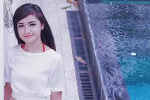 10 Pesona Marcella Simon, aktris yang produktif menulis buku anak