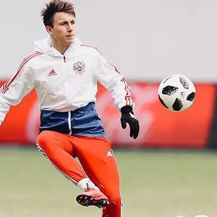 10 Pesona Aleksandr Golovin, pemain muda Rusia bersinar di Piala Dunia