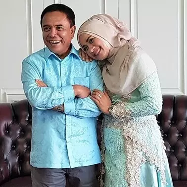 7 Koleksi tas mewah Darwati A Gani, istri gubernur Aceh yang glamor