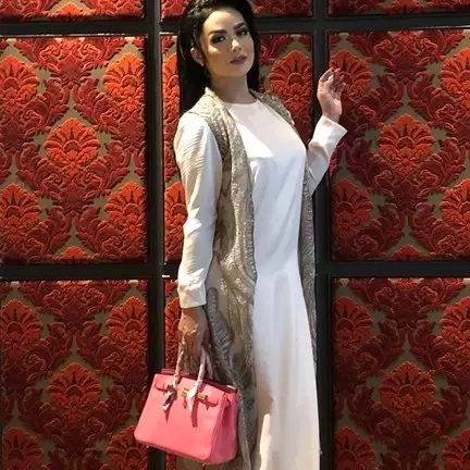 Mengintip harga 7 tas Krisdayanti senilai ratusan juta, glamor abis