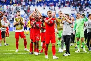 Momen selebrasi 3 legenda sepakbola usai Inggris menang, kocak abis