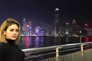 Putuskan hijrah, ini penampilan terbaru Nikita Mirzani kenakan hijab