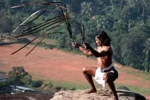 10 Senjata kuno paling mematikan di dunia, bisa membunuh seketika