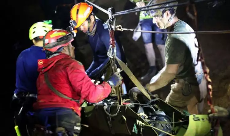 Kisah penyelamatan tim sepak bola dari gua akan difilmkan Hollywood