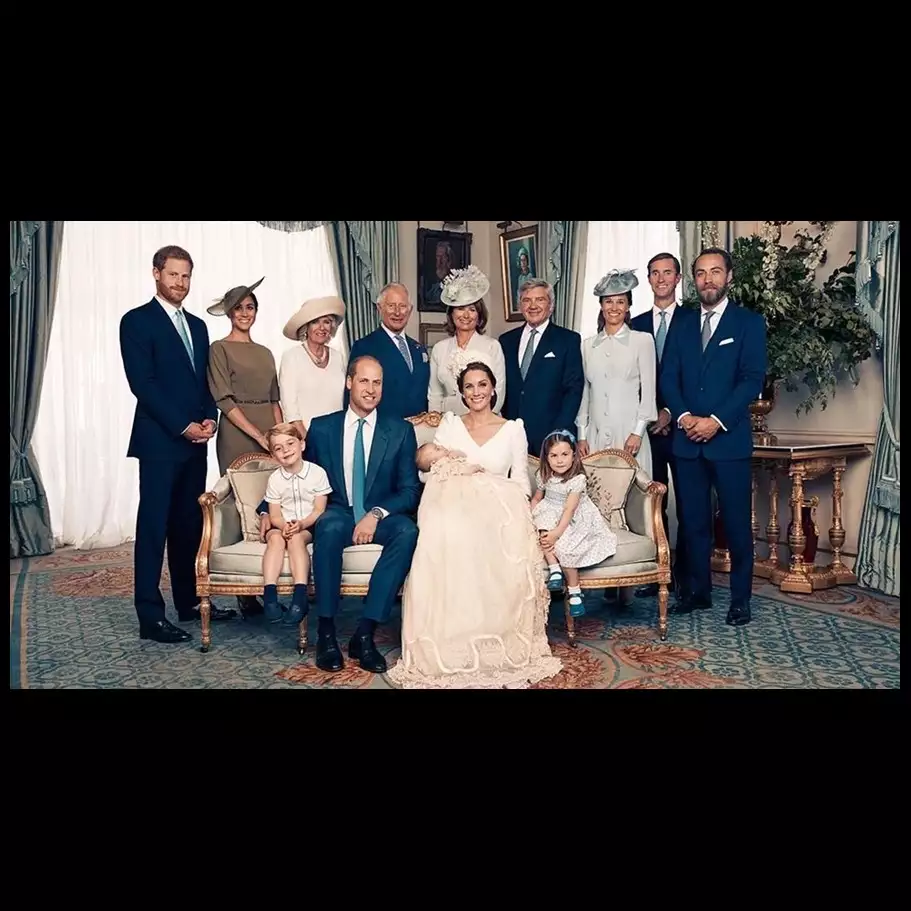 4 Foto keluarga kerajaan yang dirilis usai pembaptisan Pangeran Louis