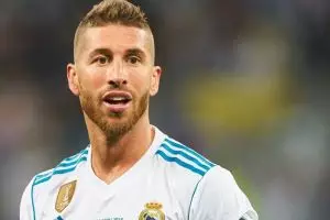 5 Momen romantis Sergio Ramos lamar kekasih seksinya, so sweet