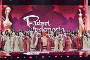 Lakukan pelanggaran, 3 finalis Puteri Indonesia ini dicopot gelarnya