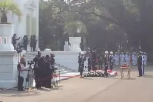 Kisah anak petani Papua lulus perwira akademi AL ini bikin salut